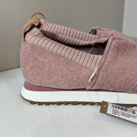 NWT Brand New Size 11 Toms Blush Ballet Pink Felt Flats Slip-On Shoes - Picture 5 of 13